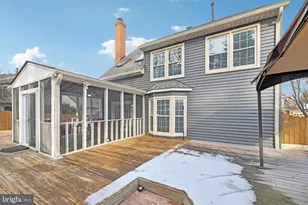 111 Connemara Dr, Sterling, VA 20164 - Photo 61