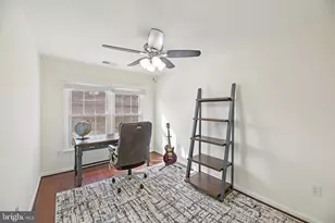 111 Connemara Dr, Sterling, VA 20164 - Photo 43