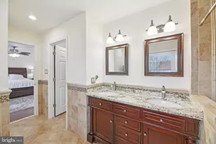 111 Connemara Dr, Sterling, VA 20164 - Photo 33