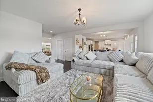 14890 Falconaire Pl, Leesburg, VA 20176 - Photo 13