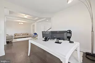 14890 Falconaire Pl, Leesburg, VA 20176 - Photo 11