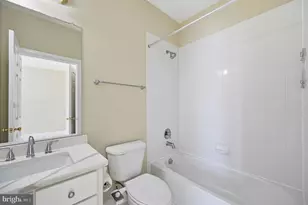 25582 Balint Park Ct, Aldie, VA 20105 - Photo 25