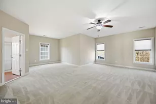 25582 Balint Park Ct, Aldie, VA 20105 - Photo 19