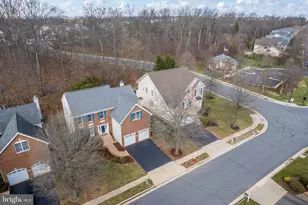20129 Boxwood Pl, Ashburn, VA 20147 - Photo 1