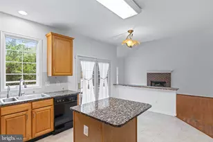 20129 Boxwood Pl, Ashburn, VA 20147 - Photo 15