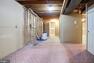 204 Elizabeth Ct, Sterling, VA 20164 - Photo 39