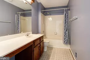 204 Elizabeth Ct, Sterling, VA 20164 - Photo 31