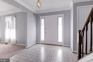 204 Elizabeth Ct, Sterling, VA 20164 - Photo 3