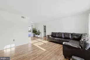 1607 N Brunswick St, Sterling, VA 20164 - Photo 5