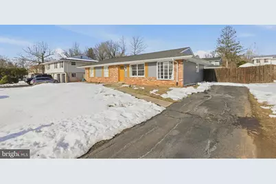 1607 N Brunswick Street, Sterling, VA 20164 - Photo 3