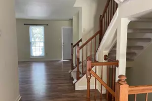 21054 Cornerpost Square, Ashburn, VA 20147 - Photo 5