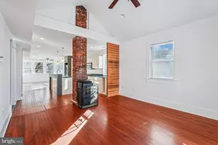 104 Pershing Ave NW, Leesburg, VA 20176 - Photo 5