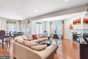 24944 Earlsford Dr, Chantilly, VA 20152 - Photo 3