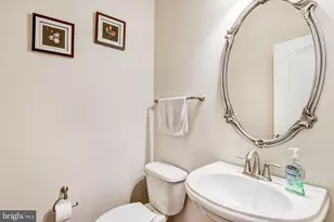 24944 Earlsford Dr, Chantilly, VA 20152 - Photo 15