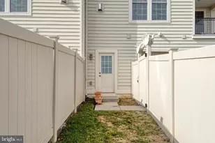 24944 Earlsford Dr, Chantilly, VA 20152 - Photo 19