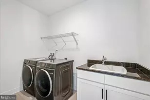 25000 Falling Brook Cir, Aldie, VA 20105 - Photo 53