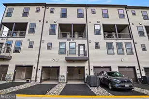 20935 Bluebird Sq, Sterling, VA 20165 - Photo 29