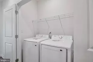 20935 Bluebird Sq, Sterling, VA 20165 - Photo 13