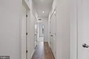 20935 Bluebird Sq, Sterling, VA 20165 - Photo 19