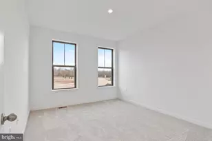 20935 Bluebird Sq, Sterling, VA 20165 - Photo 17