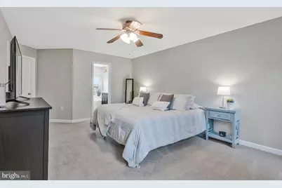 20726 Jersey Mills Place, Ashburn, VA 20147 - Photo 17