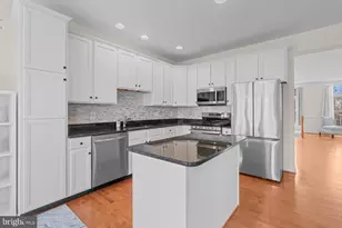 22536 Welborne Manor Square, Ashburn, VA 20148 - Photo 3