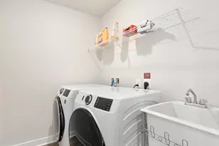 20835 Owenmore Ter, Sterling, VA 20166 - Photo 17