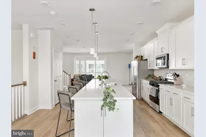 20835 Owenmore Terrace, Sterling, VA 20166 - Photo 9