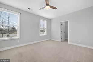 23639 Golden Embers Square, Ashburn, VA 20148 - Photo 23