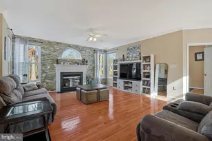 46942 Colby Ct, Sterling, VA 20164 - Photo 17