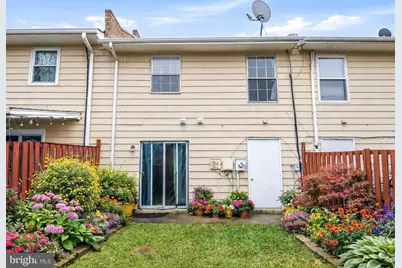 117 W Concord Court W, Sterling, VA 20164 - Photo 3