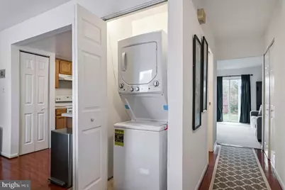 117 W Concord Court W, Sterling, VA 20164 - Photo 9