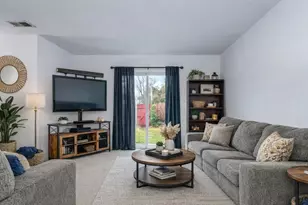 117 W Concord Ct W, Sterling, VA 20164 - Photo 7