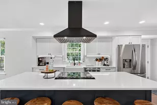 18687 Drummond Pl, Leesburg, VA 20176 - Photo 11