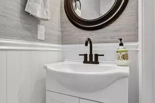 18687 Drummond Pl, Leesburg, VA 20176 - Photo 17