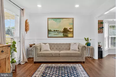 18687 Drummond Place, Leesburg, VA 20176 - Photo 5