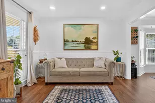 18687 Drummond Pl, Leesburg, VA 20176 - Photo 5