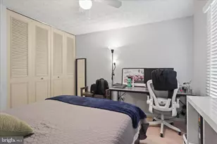 207 N Laura Anne Dr, Sterling, VA 20164 - Photo 25