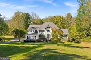 17229 Grand Valley Ct, Round Hill, VA 20141 - Photo 3