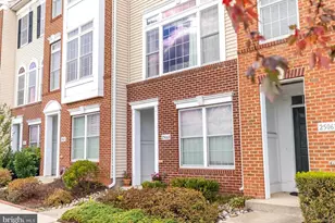 25065 Riding Center Dr, Chantilly, VA 20152 - Photo 3