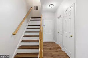 25065 Riding Center Dr, Chantilly, VA 20152 - Photo 11