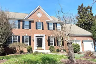 25827 Priesters Pond Dr, Chantilly, VA 20152 - Photo 1