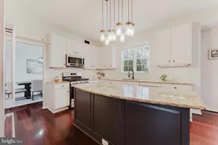 25827 Priesters Pond Dr, Chantilly, VA 20152 - Photo 5