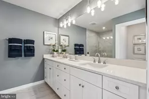 203 Chianti Ter SE, Leesburg, VA 20175 - Photo 17