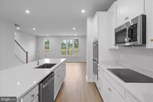 208 Chianti Ter SE, Leesburg, VA 20175 - Photo 7