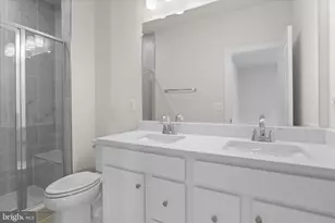 208 Chianti Ter SE, Leesburg, VA 20175 - Photo 15