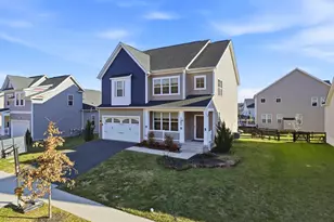 17904 Ridgewood Pl, Round Hill, VA 20141 - Photo 1