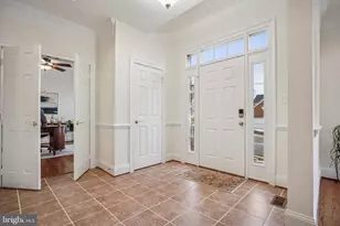 21338 Fairhunt Dr, Ashburn, VA 20148 - Photo 3