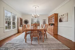 21338 Fairhunt Dr, Ashburn, VA 20148 - Photo 9