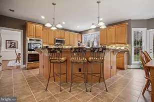 21338 Fairhunt Dr, Ashburn, VA 20148 - Photo 13